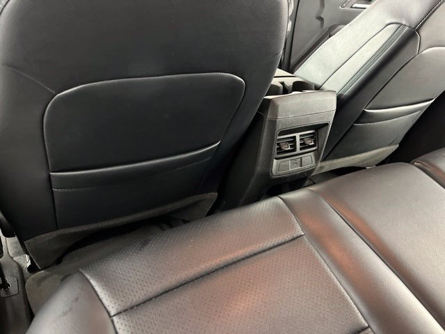 Used 2024 Chevrolet Colorado LT RWD image 42