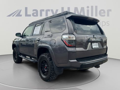 Used 2016 Toyota 4Runner TRD Pro AWD/4WD image 3
