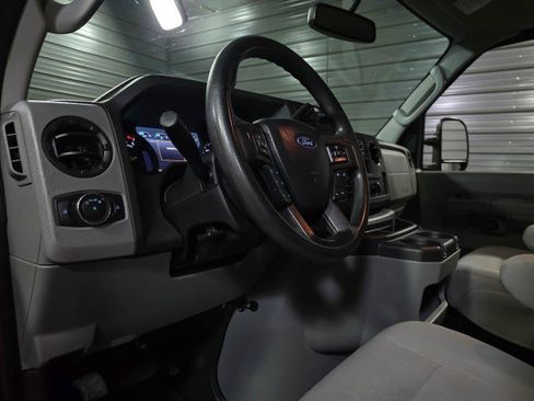 Used 2021 Ford E-350 and Econoline 350 Super Duty w/ Power Windows & Locks Group image 14