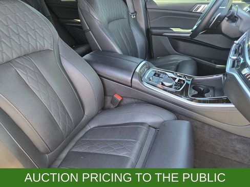 Used 2025 BMW X5 xDrive50e AWD/4WD image 14