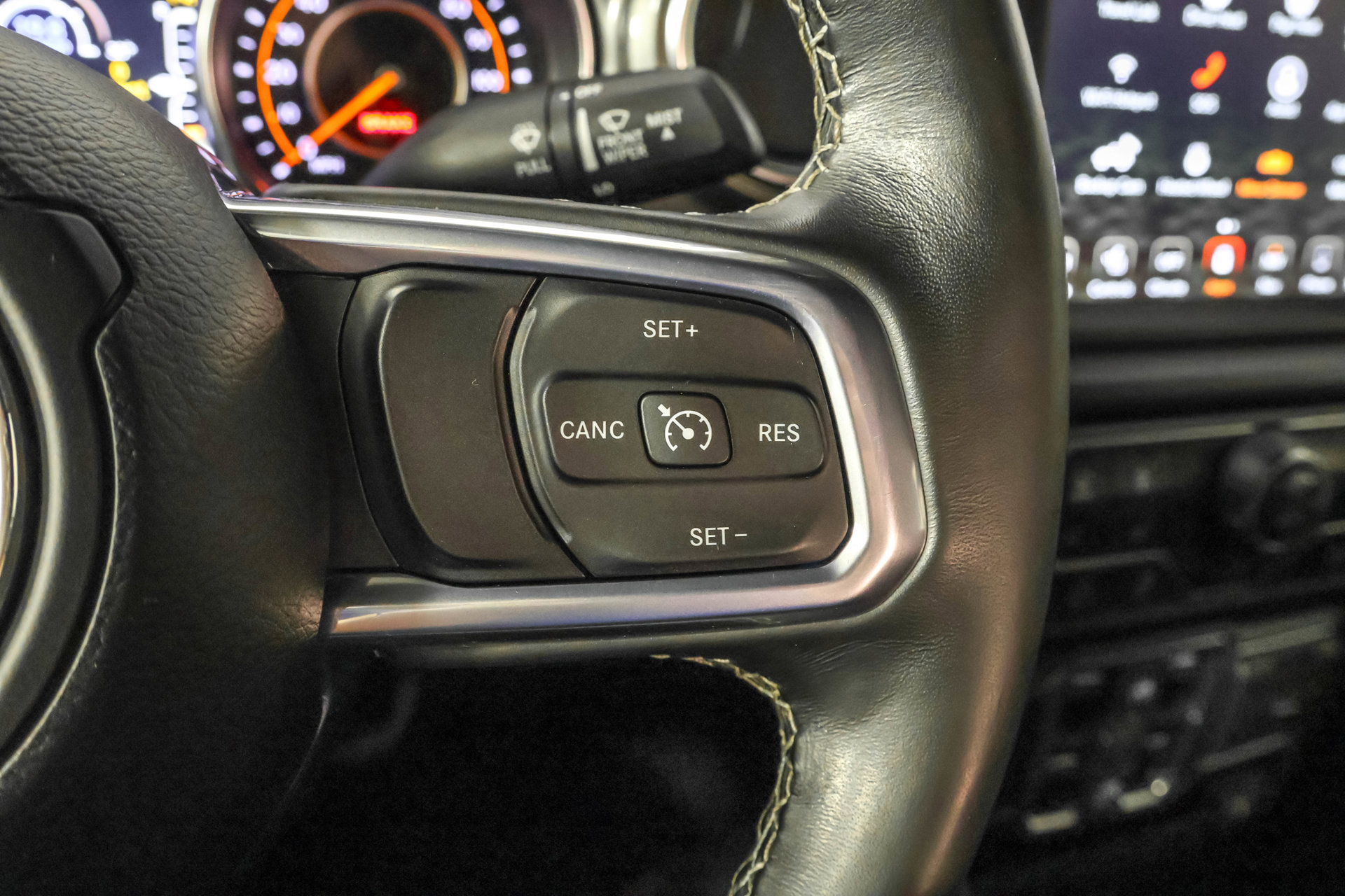 Used 2022 Jeep Wrangler Unlimited Sahara w/ Safety Group AWD/4WD image 30