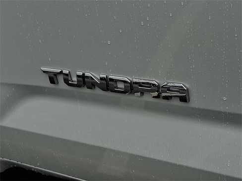 Used 2024 Toyota Tundra Limited image 29