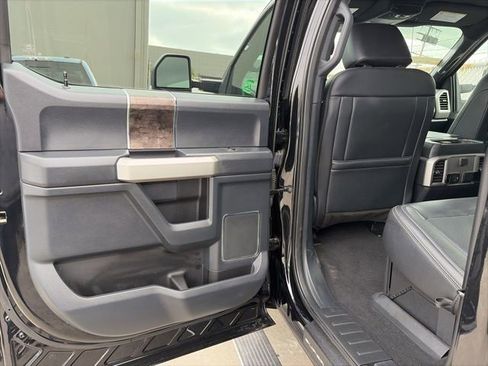 Used 2022 Ford F250 Lariat w/ Lariat Ultimate Package image 7