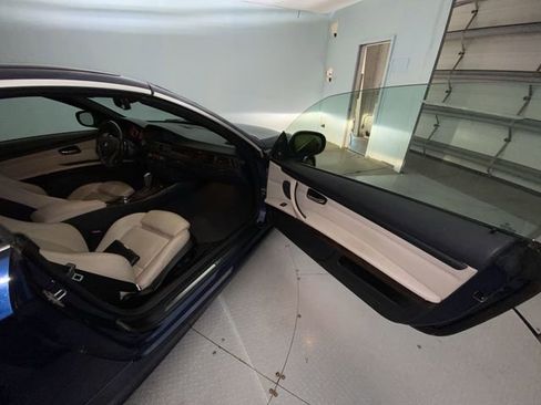 Used 2011 BMW 328i Convertible RWD image 22