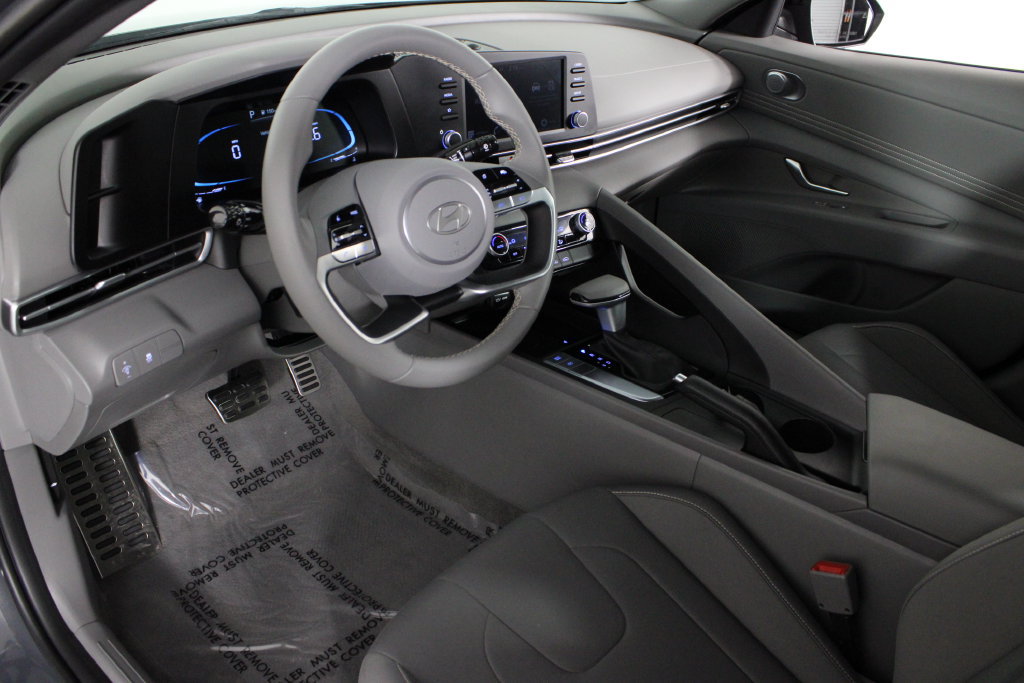 Certified 2026 Hyundai Elantra Sport FWD image 19