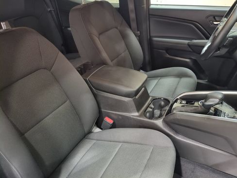 Used 2024 Chevrolet Colorado LT w/ LT Convenience Package II AWD/4WD image 10