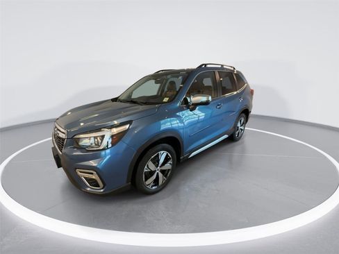 Used 2020 Subaru Forester Touring AWD/4WD image 4