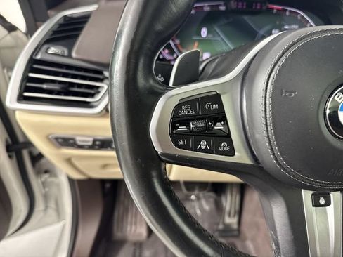 Used 2019 BMW X5 xDrive40i w/ M Sport Package AWD/4WD image 13