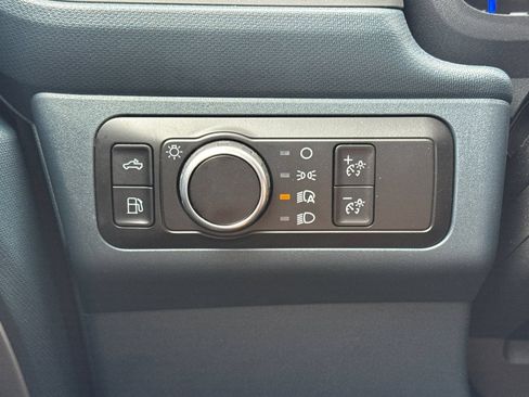 New 2025 Ford Maverick XL FWD image 22