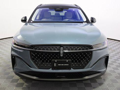 New 2026 Lincoln Nautilus Reserve w/ Jet Appearance Package image 10