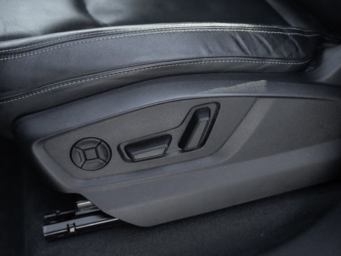 Used 2019 Audi Q8 Prestige w/ Towing Package image 23