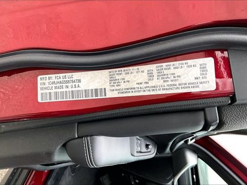 New 2025 Jeep Grand Cherokee Altitude image 13