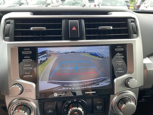 Used 2022 Toyota 4Runner SR5 AWD/4WD image 14