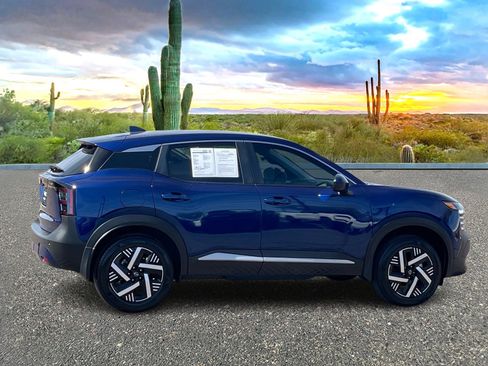 Certified 2025 Nissan Kicks SV image 5