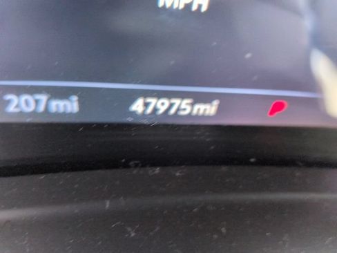 Used 2021 Buick Envision Essence w/ Sport Touring Package FWD image 9