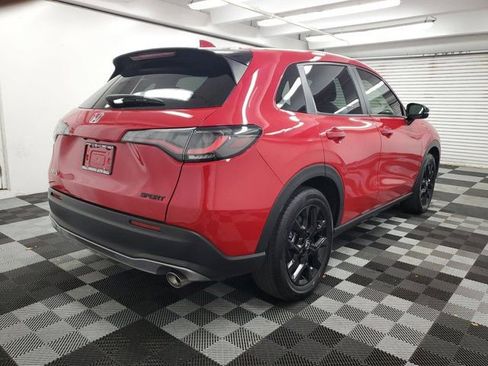 Certified 2025 Honda HR-V Sport image 6