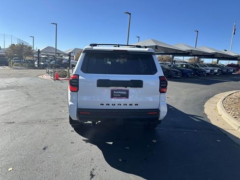 New 2025 Toyota 4Runner SR5 image 6