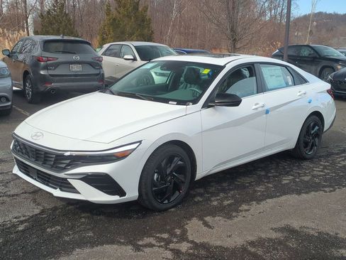 New 2026 Hyundai Elantra SEL Sport Premium FWD image 7