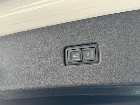 Used 2026 Audi Q8 Premium Plus AWD/4WD image 13