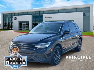 Certified 2023 Volkswagen Tiguan SE w/ Panoramic Sunroof Package video 1
