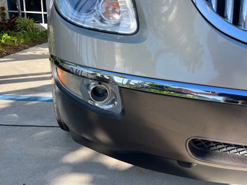 Used 2011 Buick Enclave CXL image 87