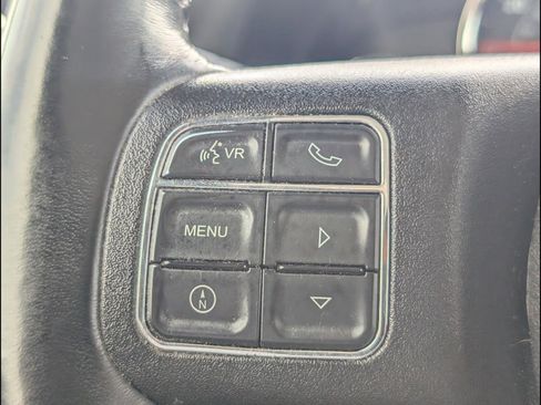 Used 2016 Jeep Wrangler Unlimited Sahara w/ Connectivity Group AWD/4WD image 21