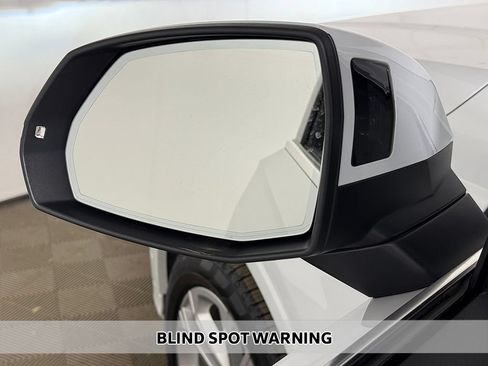 Used 2025 Audi Q7 3.0T Premium Plus AWD/4WD image 8
