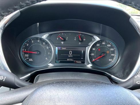 Used 2018 Chevrolet Equinox Premier FWD image 22