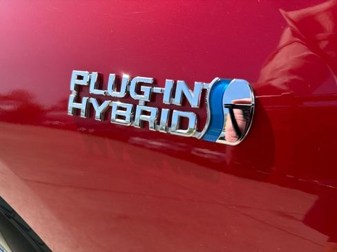 Used 2017 Toyota Prius Prime image 36