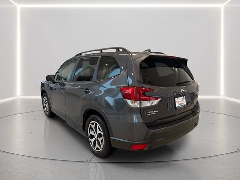Certified 2023 Subaru Forester Premium AWD/4WD image 4