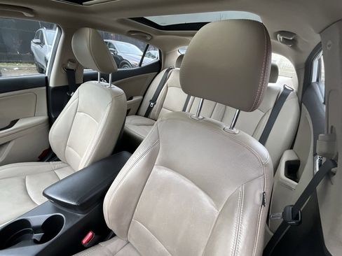 Used 2013 Kia Optima EX w/ Premium Pkg image 11