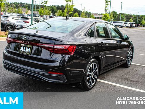 Used 2025 Volkswagen Jetta Sport FWD image 5