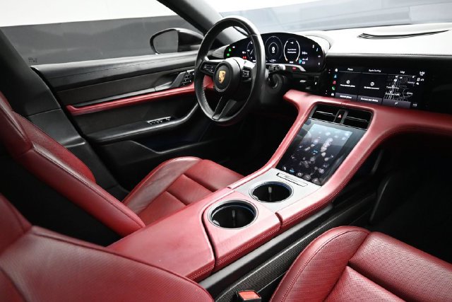 Used 2020 Porsche Taycan 4S AWD/4WD image 16