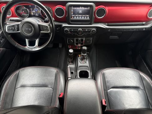 Used 2021 Jeep Wrangler Unlimited Rubicon w/ Dual Top Group AWD/4WD image 3