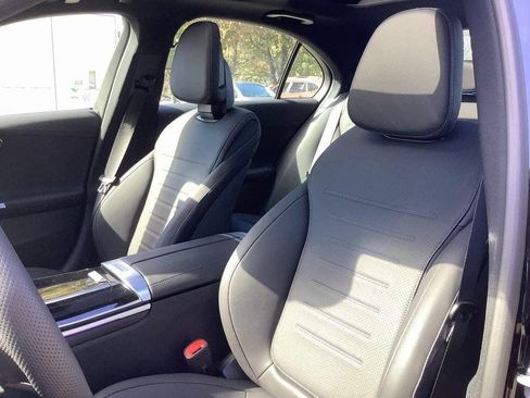 Used 2025 Mercedes-Benz C 300 4MATIC Sedan image 8