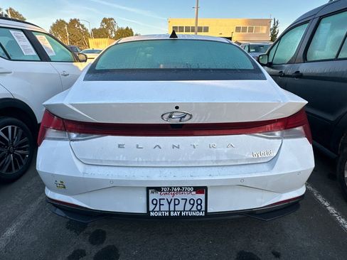 Used 2023 Hyundai Elantra Limited w/ Cargo Package image 4