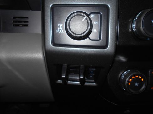 Used 2022 Ford F250 XLT w/ XLT Value Package image 16