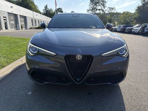 Used 2023 Alfa Romeo Stelvio Veloce AWD/4WD image 3