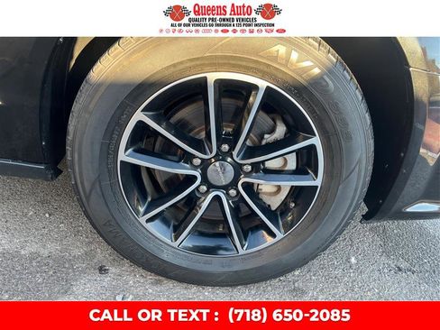 Used 2019 Dodge Grand Caravan GT image 30