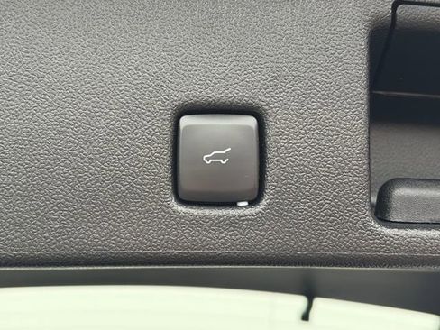 Used 2022 Ford Escape SE w/ Convenience Package image 40