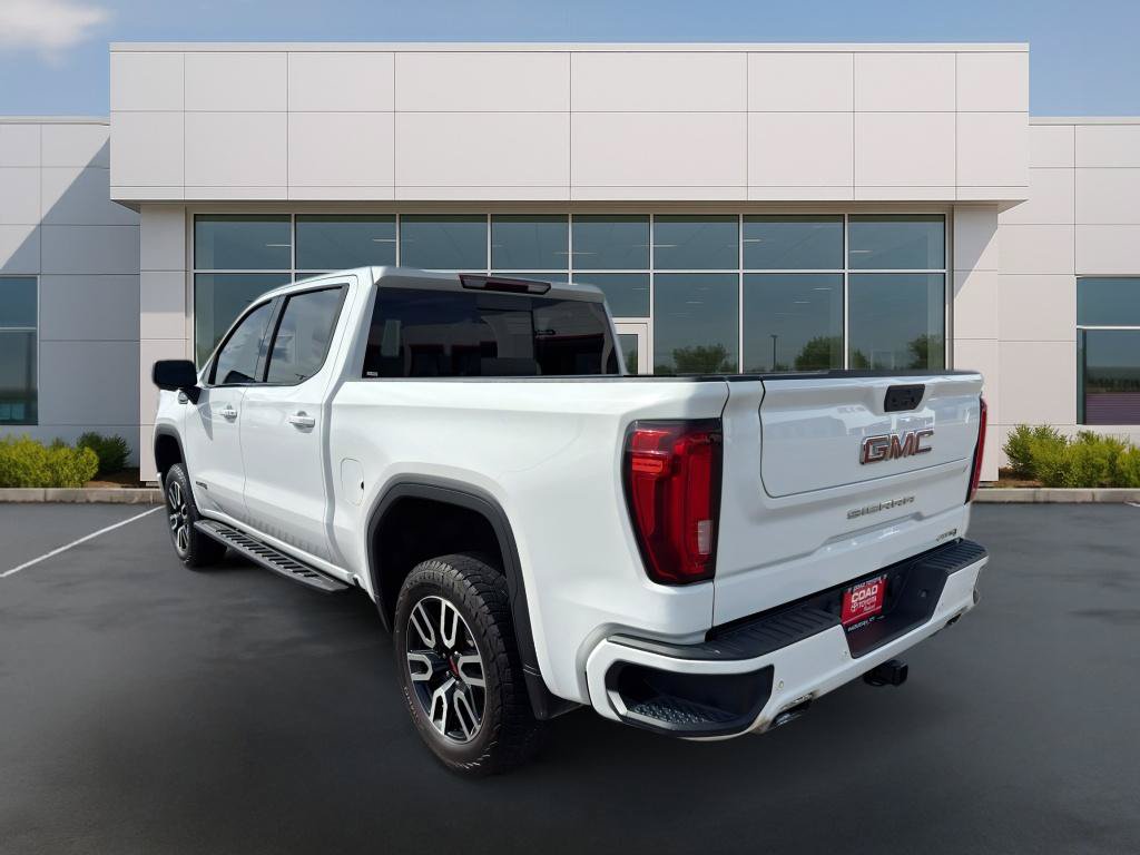 Used 2022 GMC Sierra 1500 AT4 w/ AT4 Premium Package AWD/4WD image 3