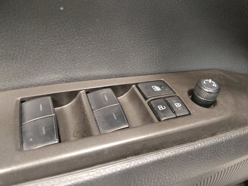 Used 2023 Toyota Camry SE FWD image 27