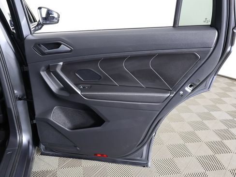 Used 2023 Volkswagen Tiguan SE R-Line FWD image 28