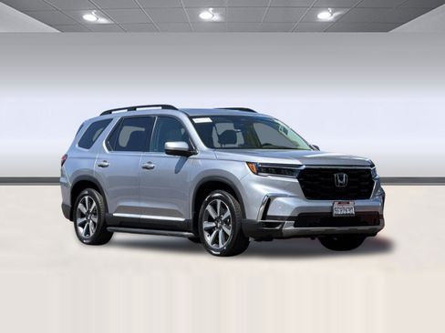 Certified 2023 Honda Pilot Elite image 6