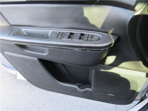 Used 2017 GMC Acadia Limited SLT image 14