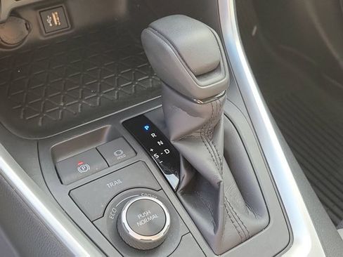 Used 2024 Toyota RAV4 XLE image 25
