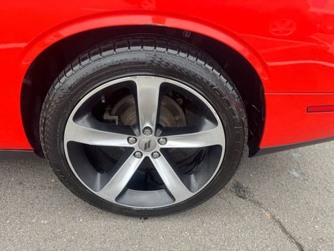 Used 2019 Dodge Challenger R/T RWD image 17