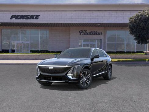 New 2026 Cadillac Lyriq Luxury image 8