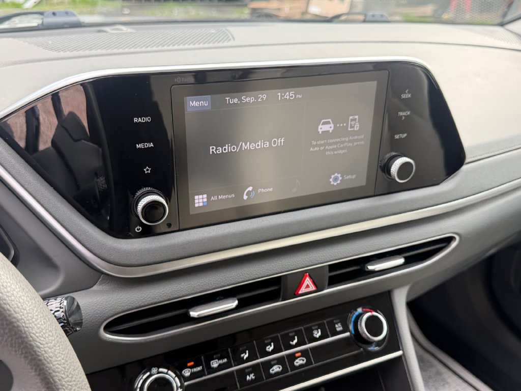 Used 2023 Hyundai Sonata SE FWD image 26