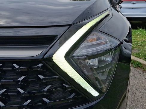 Certified 2023 Kia Sportage X-Line w/ X-Line Premium Package AWD/4WD image 9